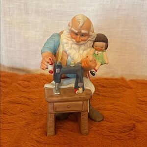 Santa Claus Sewing Figurine Beautful detailed